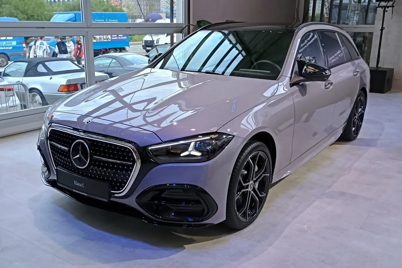 https://cdn-ab.spidersweb.pl/2026/09/mercedes-klasy-c-polska-premiera-22.jpg