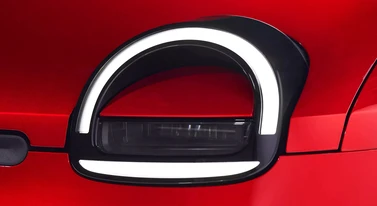 Nowy mały Nissan przyłapany. Oby żaba popłynęła na fali