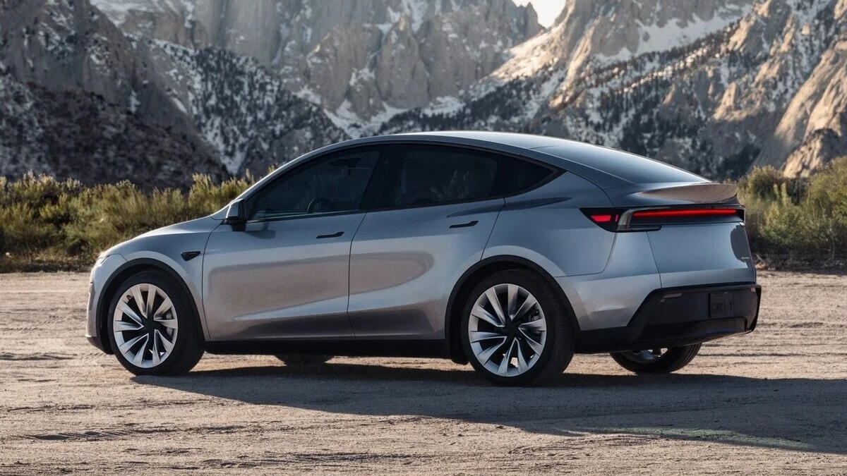 Tesla ma sposób na wady zawieszenia. Rozwiązanie: zmienić instrukcję