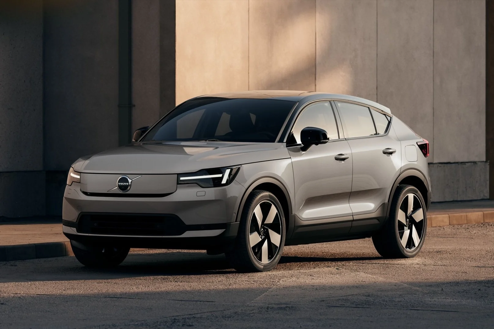 https://cdn-ab.spidersweb.pl/2026/09/volvo-xc40-ex40-ec40-2027-premiera-cena-polska-3.jpg