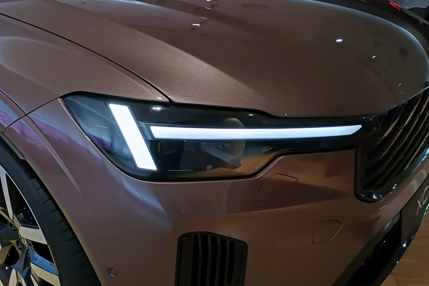 https://cdn-ab.spidersweb.pl/2026/09/volvo-xc40-xc60-polska-premiera-8.jpg