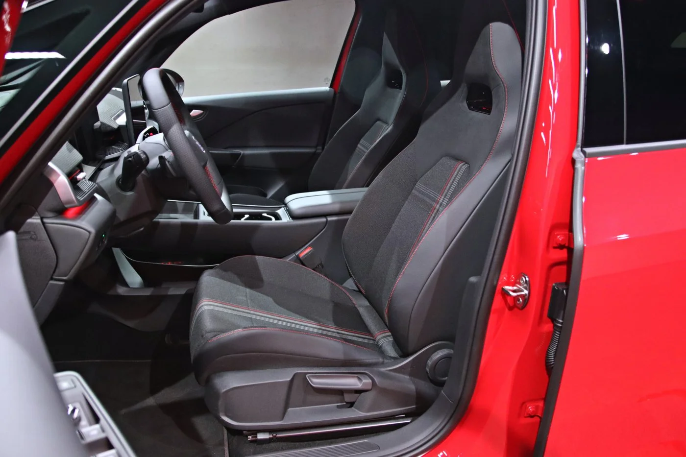https://cdn-ab.spidersweb.pl/2026/09/vw-id3-gti-prezentacja-19.jpg