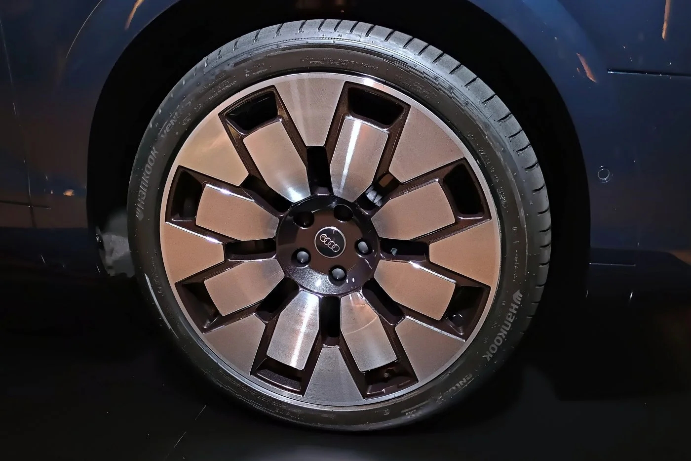 Audi Q9 - felgi
