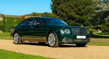 Bentley Elżbiety II na sprzedaż. Ale bez półeczki na torebkę
