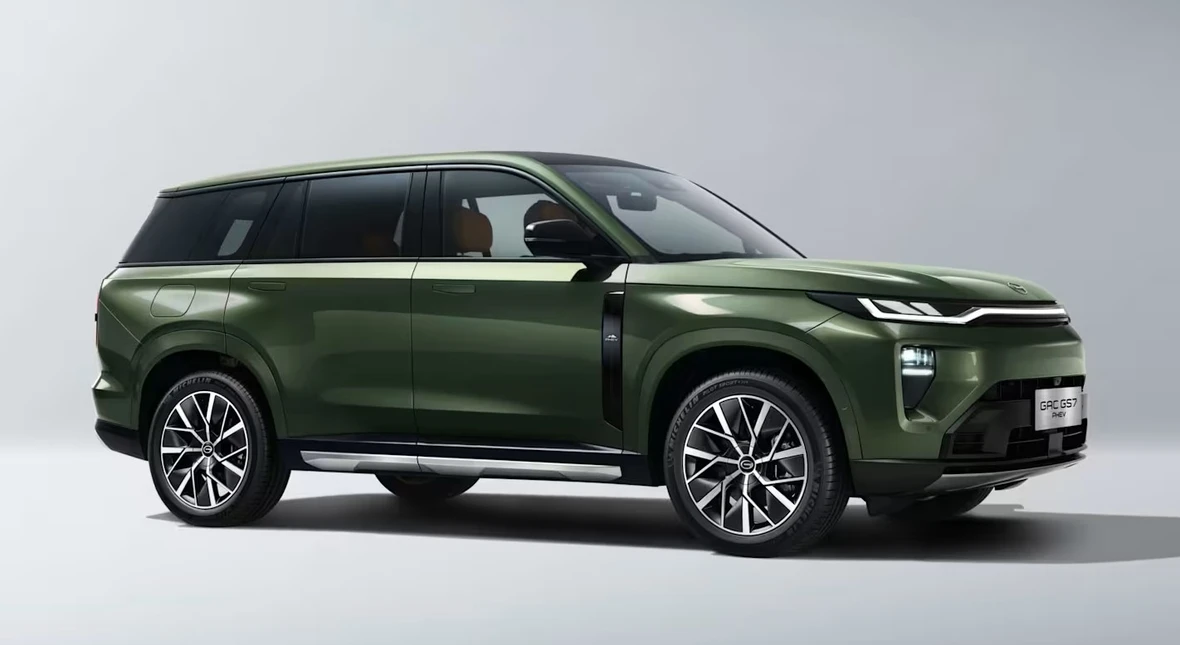 Nowy chiński SUV wjeżdża do Polski. Ma 496 KM i silnik spalinowy