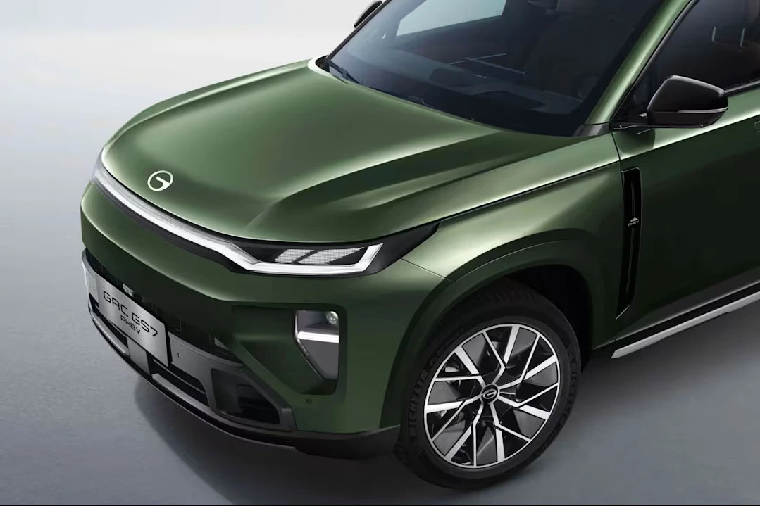 https://cdn-ab.spidersweb.pl/2026/10/gac-gs7-phev-premiera-cena-polska-3.jpg