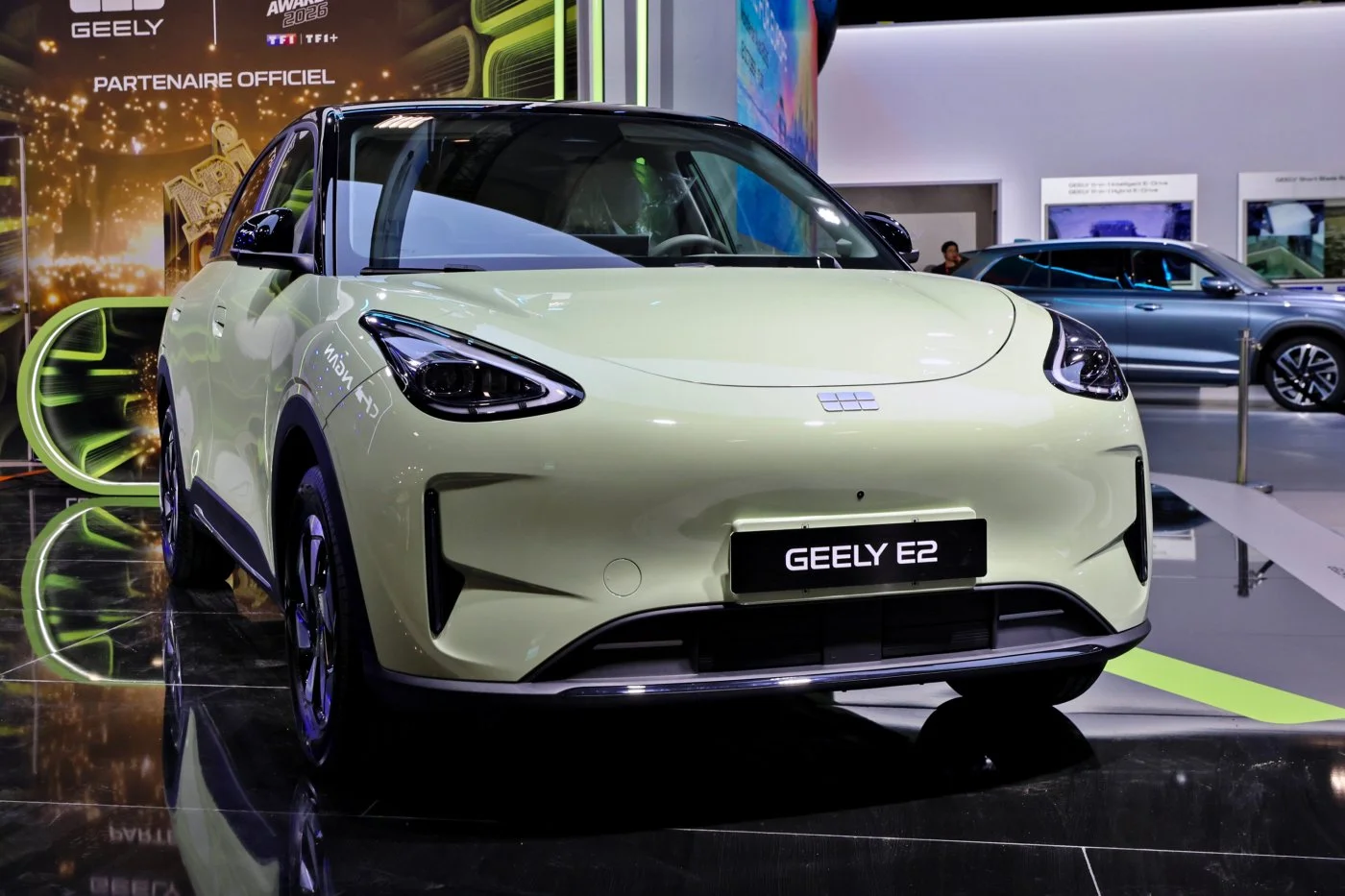 Geely E2 