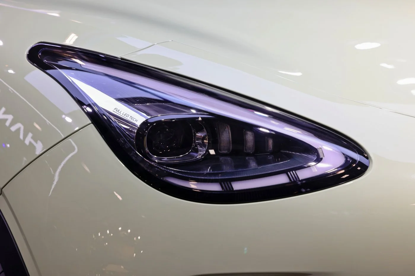 Geely E2 