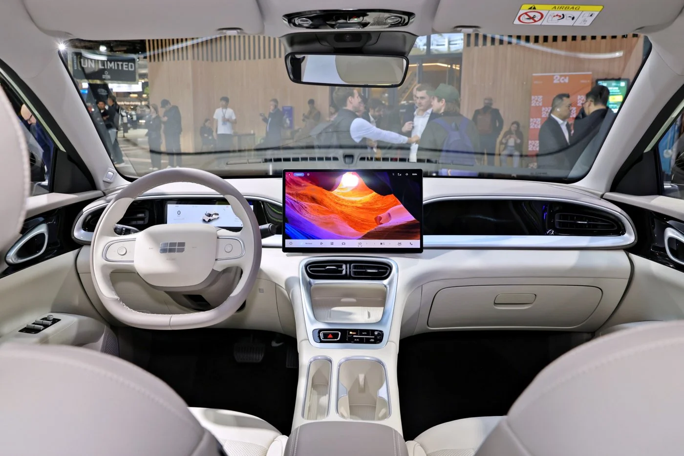 Geely E2 