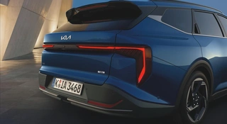 Kia K4 Kombi Hybrid
