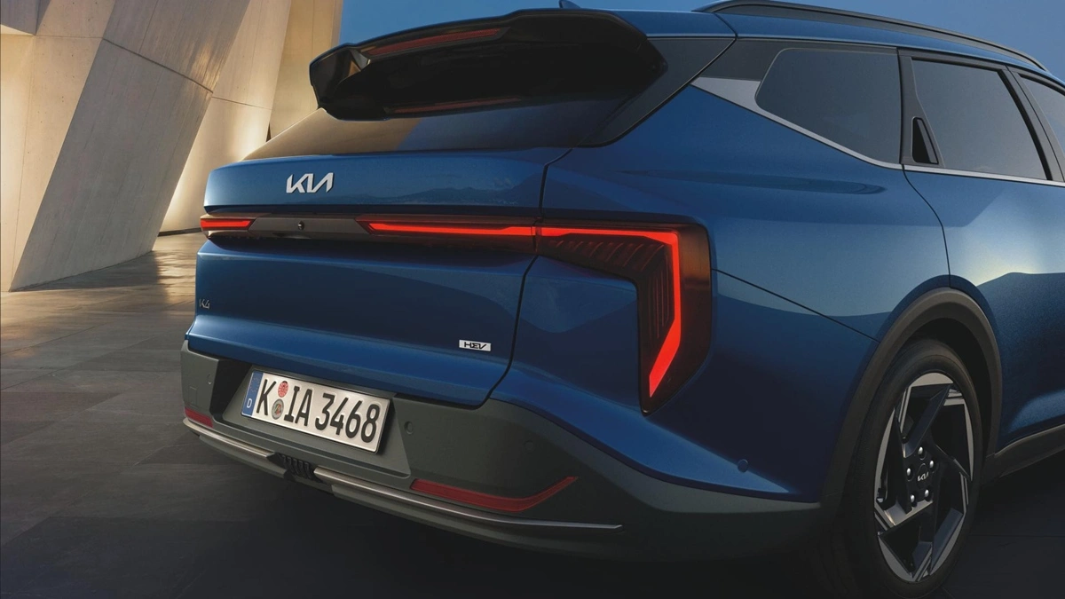 Kia K4 Kombi Hybrid
