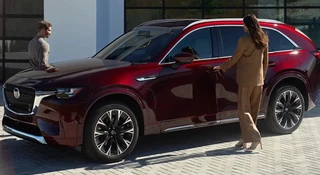 Land Rover spotkany jako Mazda. Ten SUV jeszcze nas zaskoczy