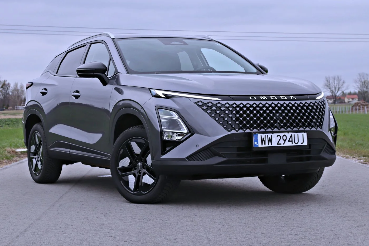 https://cdn-ab.spidersweb.pl/2026/10/omoda-5-hybrid-test-sylwetka1.jpg