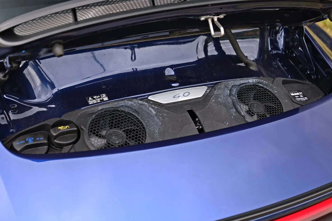 Porsche 911 GT3 Touring - silnik