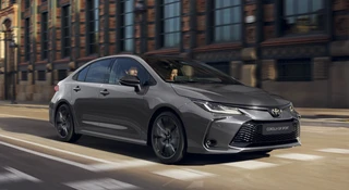 Nowa Corolla w hybrydzie za 102 900 zł. Spełnia się taksówkarski sen