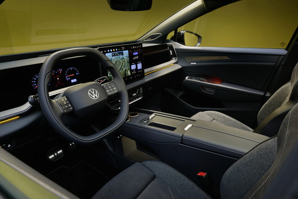https://cdn-ab.spidersweb.pl/2026/10/volkswagen-id-tiguan-wnetrze-1.jpg